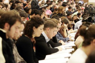 Prorogato al 30 giugno il termine per richiedere la Dote Scuola - materiale didattico 2020/2021 e le Borse di studio ministeriali a.s. 2019/2020
